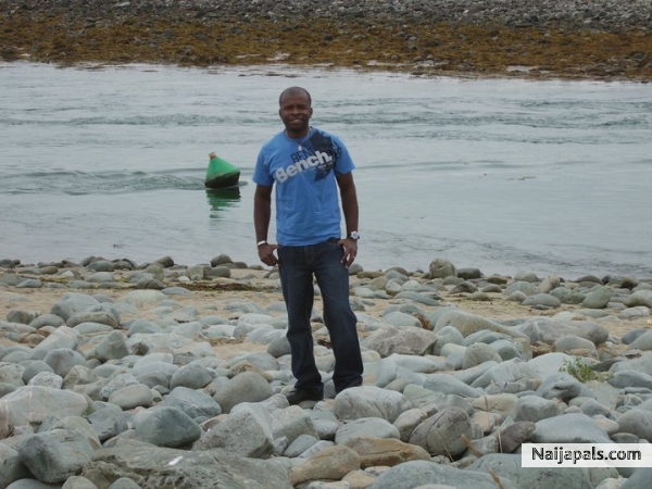 ME IN SHELL ISLAND - click for next photo
