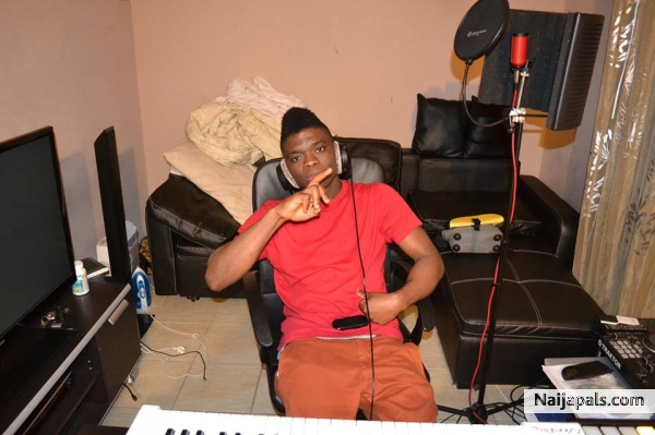 youngmoney - click for next photo