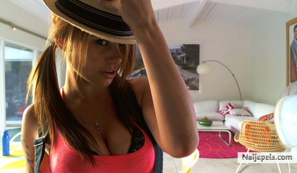  - click for next photo