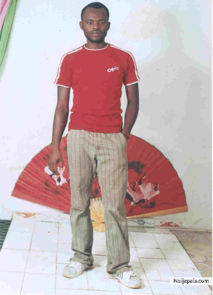  - click for next photo