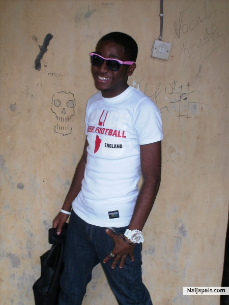  - click for next photo