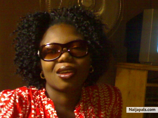 DEYOLA - click for next photo