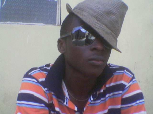  - click for next photo