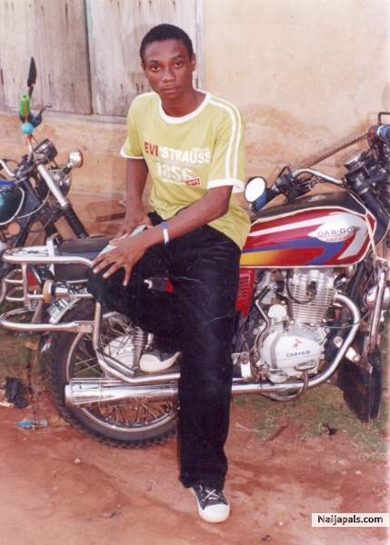 im 2 hot 2 catch just hit me up n feel d hotness - click for next photo