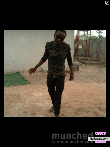 am soo cool n easy... - click for next photo