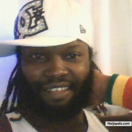 jah rastfary.i and i is peaceful rastaman.i and i dont deal vith violnce.peace and love - click for next photo