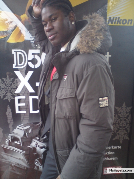 - click for next photo