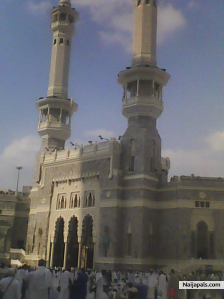  - click for next photo
