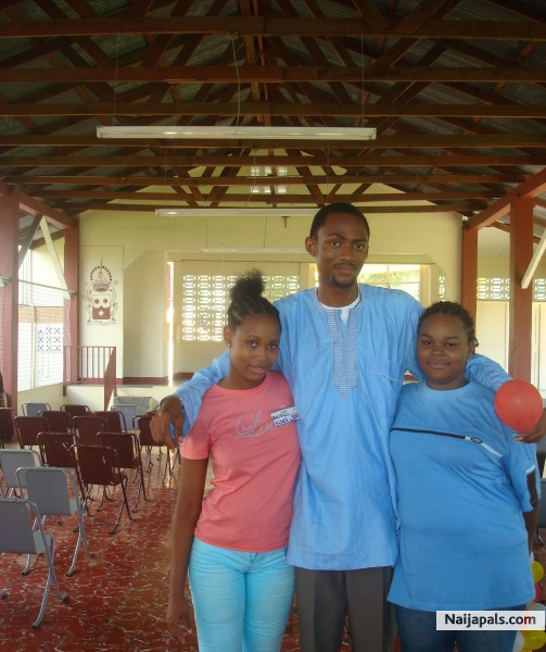 Me and lil friends... - click for next photo