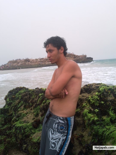  - click for next photo
