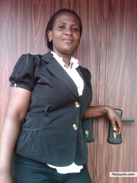 bukola - click for next photo