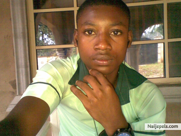 hello my favorite pals am so happy to see you all this new year must properly bend down to all of you, but always realize that with God all things are possible, what you are planning to do please try to put God first before anything (OnE lOvE tO yOu AlL TANK`S - click for next photo