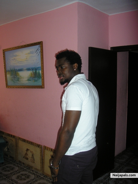  - click for next photo