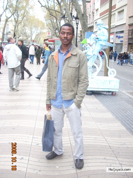  - click for next photo
