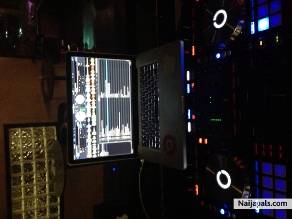 DJKickz