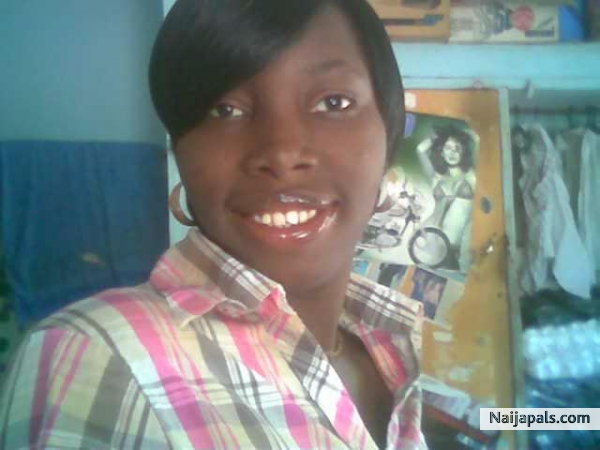 Dee - click for next photo