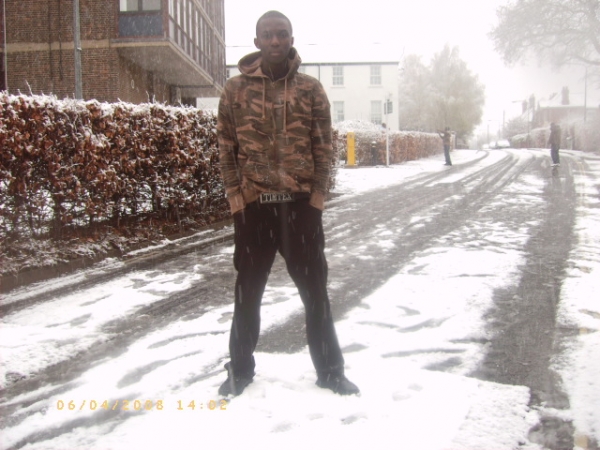 I CNT SEE U< BUT U CAN SEE ME........IF U WANT TO SEE ME COME 2.......... - click for next photo