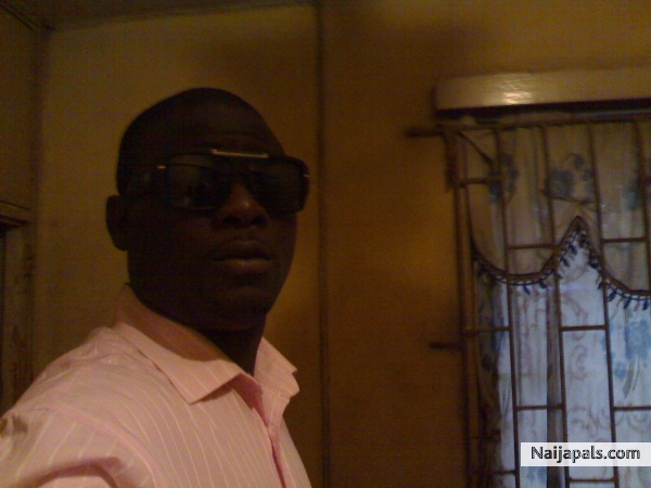 AM ur dream guy - click for next photo