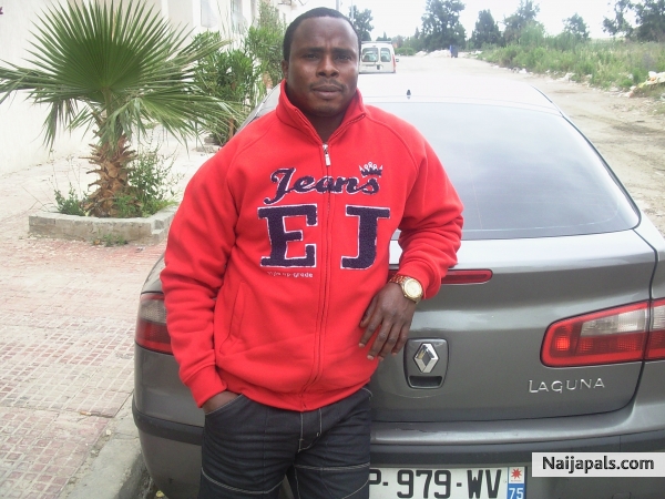  - click for next photo