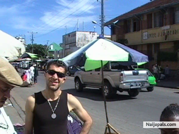  - click for next photo