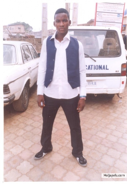  - click for next photo