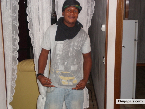  - click for next photo