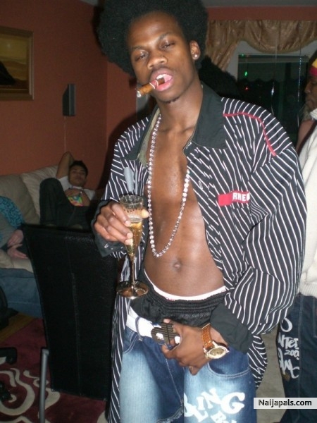 In ma Crib - click for next photo