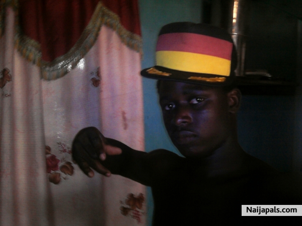  - click for next photo