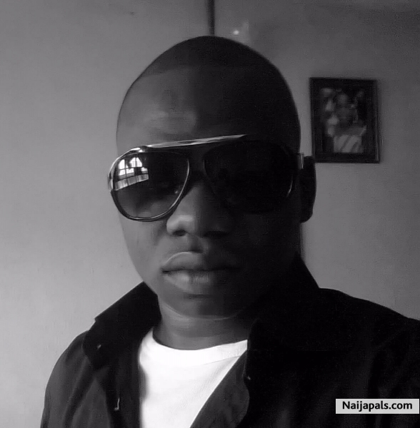jst meeeeeeeeeee....................... - click for next photo