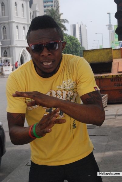 souldee new video - click for next photo