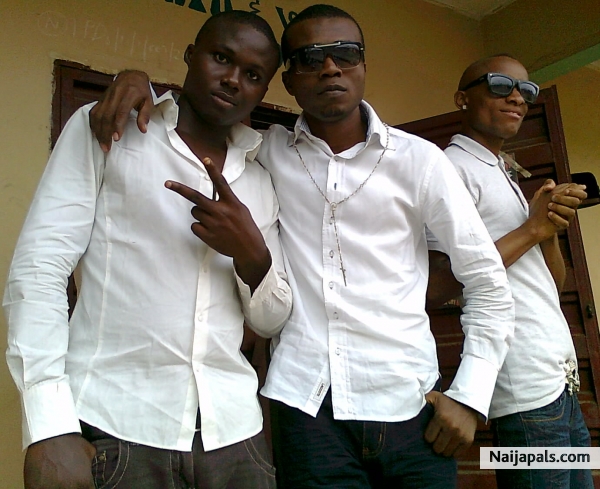 Me n still me,may niggas - click for next photo