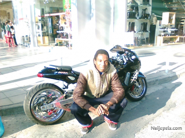  - click for next photo