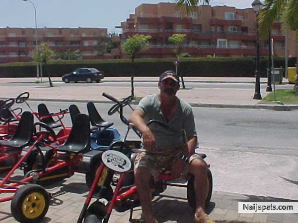 rsperando al personal - click for next photo