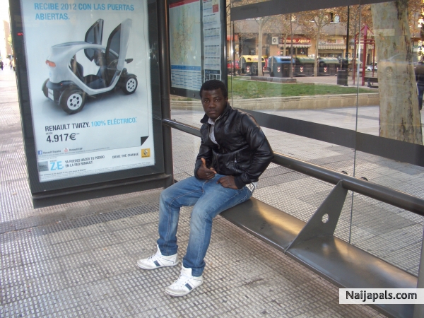  - click for next photo