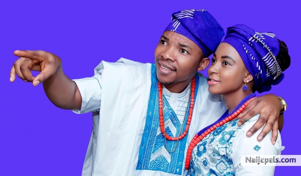 The Bola’s Wedding Introduction: Nigerian Gospel Artist Bola Mighty Revealed Himself Today At His Soulmate Home Town! After so many years of expectations Bola Mighty finally revealed himself today 6th jan 2018 in his darling wife home town at Ilogbo in Ekiti State for there Wedding Introduction. The fast rising gospel artist, Alade Adebola popularly known as Bola Mighty, his a well known artist in the Nigerian Gospel Music Industry today. Apart from making his name in the grassroots,he h - click for next photo