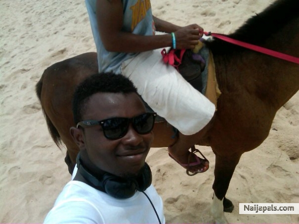 @ da Beach wanna play @ unilag get2geda - click for next photo