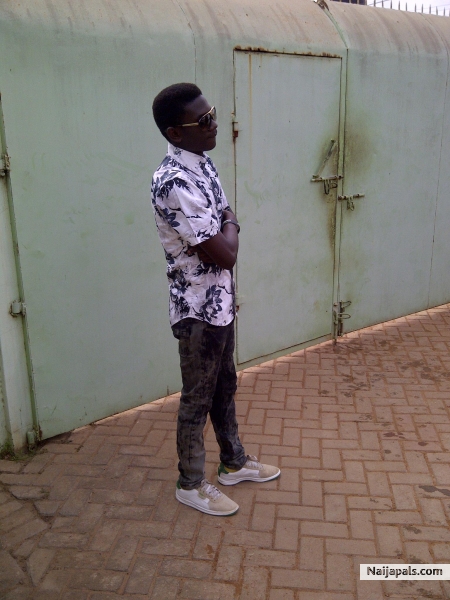 D REAL ME - click for next photo