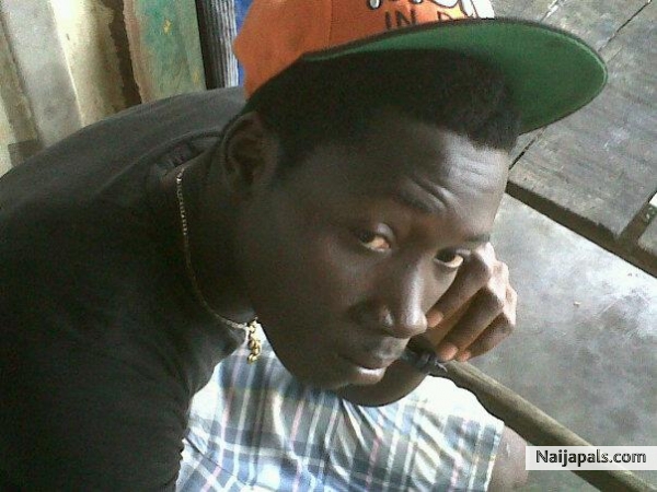 Money come n money goes u just need to pla our cards right so when the money comes it won't goes. Holla - click for next photo