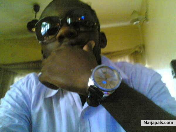 I - click for next photo