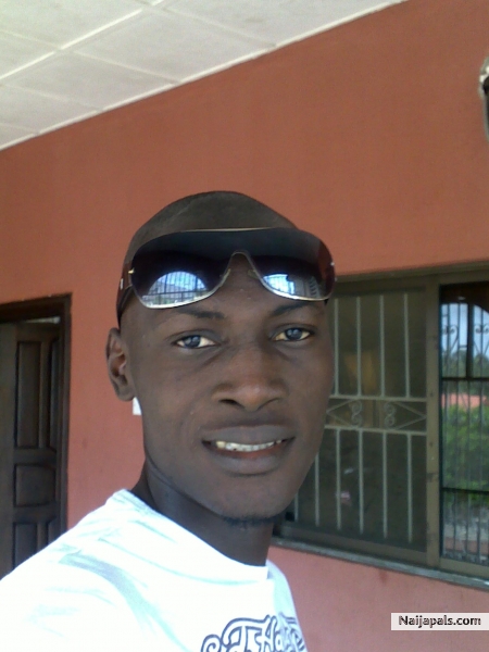 Hey friendz - click for next photo