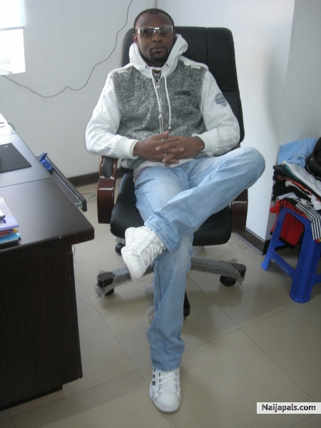  - click for next photo