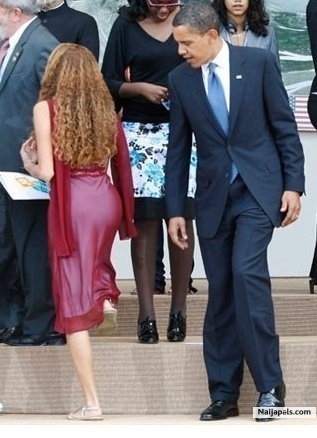 Obama too sabi better thing... - click for next photo