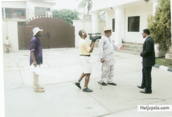 Mr.Magic with Enebeli Enebuwa & others on the set of his forthcoming movie: Not Enough Money! - click for next photo