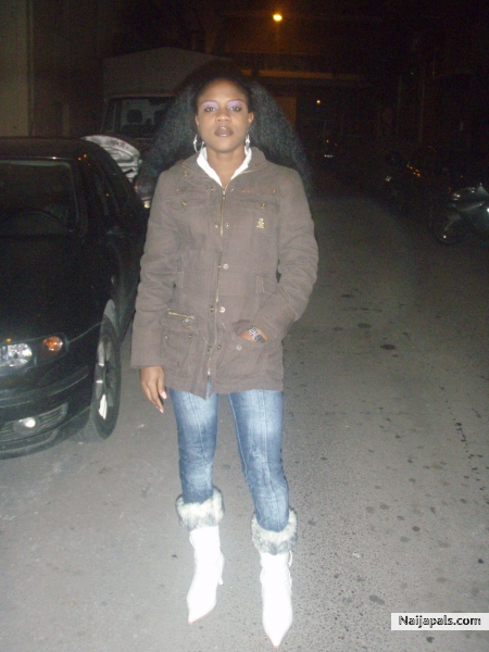  - click for next photo