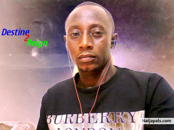 Am destine 2 Reign 4 life - click for next photo