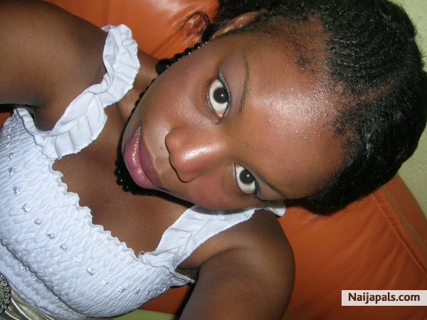 Look into my eyes,... lol - click for next photo