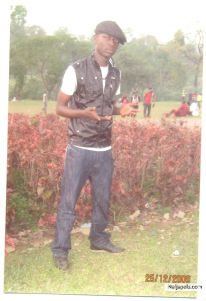  - click for next photo