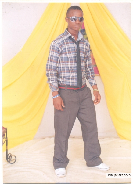  - click for next photo