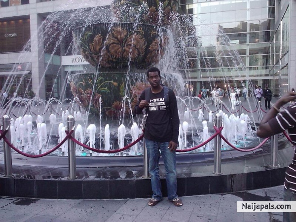  - click for next photo