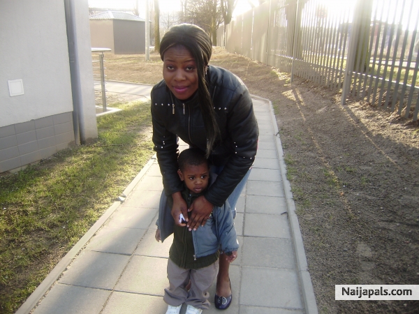  - click for next photo